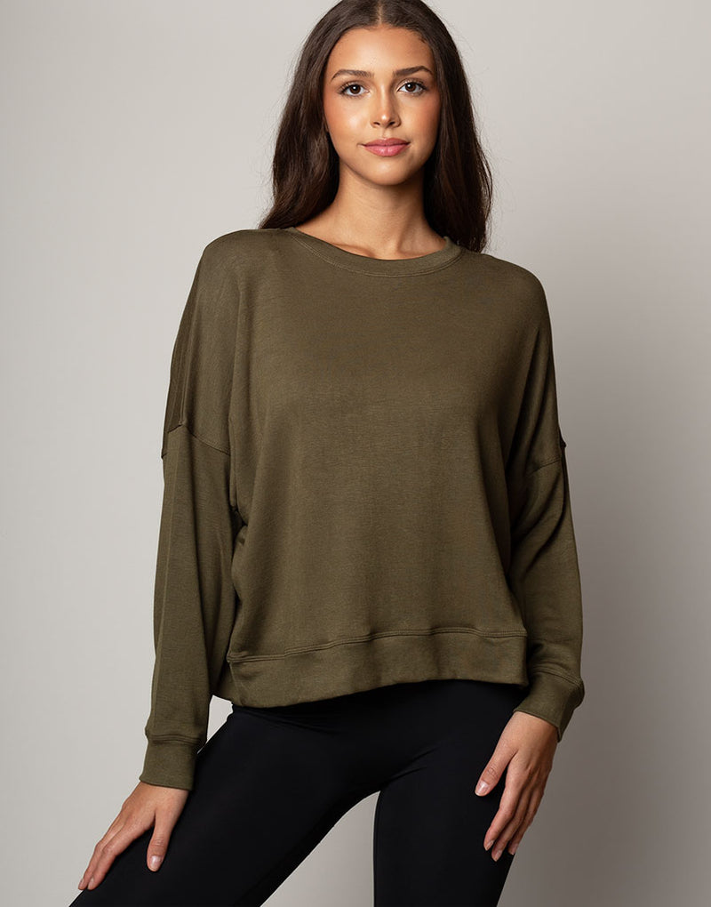 Weekend Pullover Olive